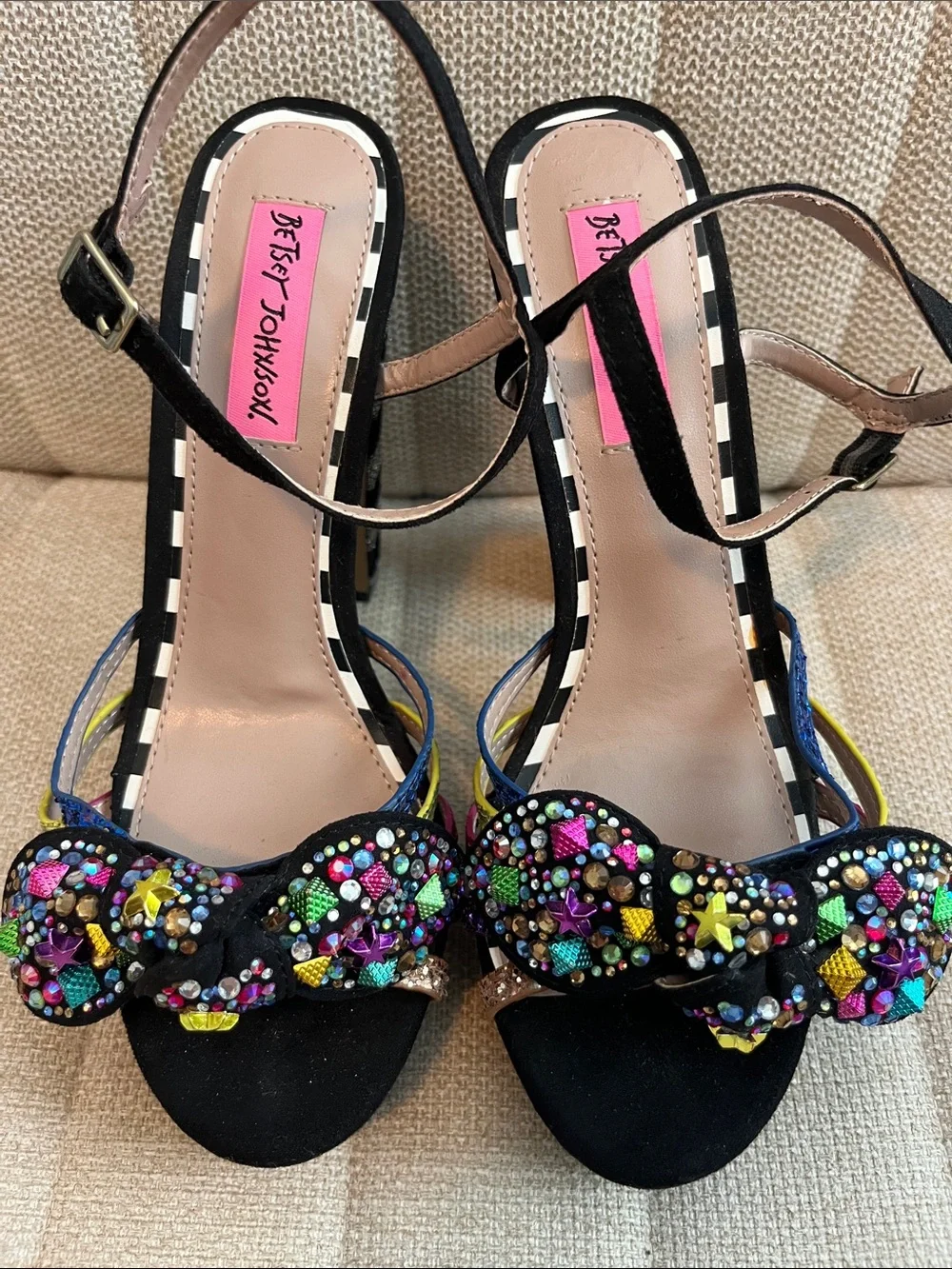 Betsey Johnson tobie rhinestone glitter metallic embellished platform sandals 7